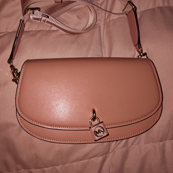 Michael Kors Pink Shoulder Bag - Picture 1 of 7